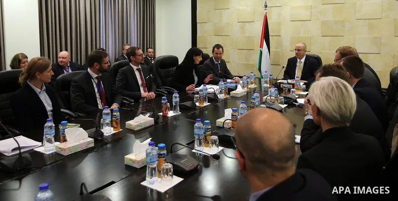 Palestinian Prime Minister, Rami Hamdallah, meets with a delegation from the European Union, in the West Bank city of Ramallah, on February 14, 2017. Photo by Prime Minister Office