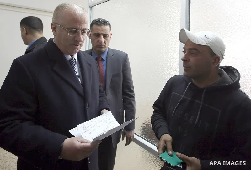 Palestinian Prime Minister Rami Hamdallah, visits medical referrals department at the Ministry of Health, in the West Bank city of Ramallah, on February 20, 2017.Photo by Prime Minister Office