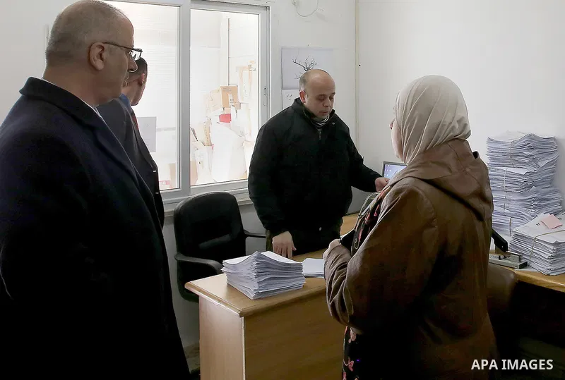 Palestinian Prime Minister Rami Hamdallah, visits medical referrals department at the Ministry of Health, in the West Bank city of Ramallah, on February 20, 2017.Photo by Prime Minister Office