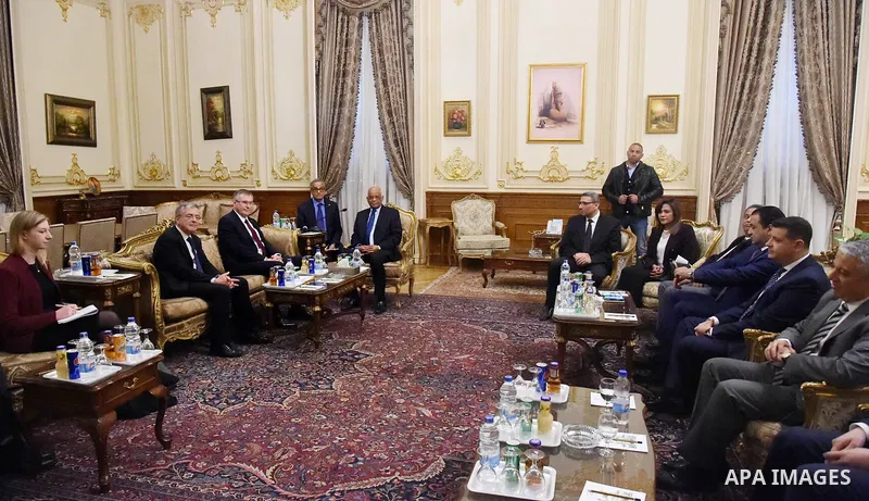 Speaker of Egypt's parliament, Ali Abdel-Al, meets with Vice-President of the German Parliament، Johannes Zinghammer, in Cairo, Egypt, on February 21, 2017. Photo by Stringer