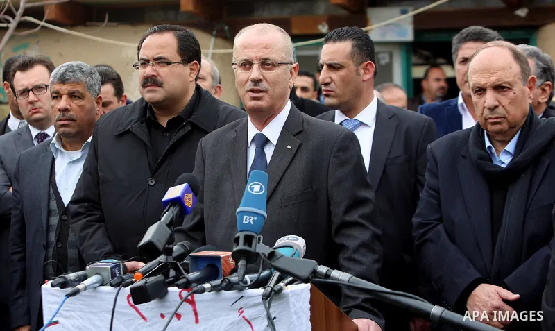 Palestinian Prime Minister, Rami Hamdallah, visits the combine Khan al-ahmar, in the East of Jerusalem, on March 2, 2017. Photo by Prime Minister Office