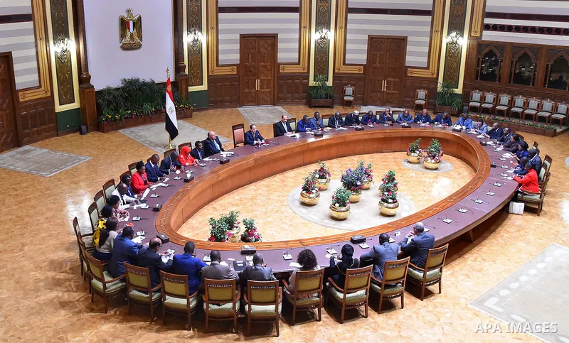Egyptian President Abdel-Fattah al-Sisi meets with a delegation of senior journalists and media Africans, in Cairo, capital of Egypt, March 12, 2017. Photo by Egyptian President Office