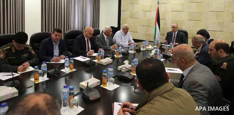 Palestinian Prime Minister, Rami Hamdallah, meets with leaders of the Security establishment, in the West Bank city of Ramallah on March 13, 2017. Photo by Prime Minister Office