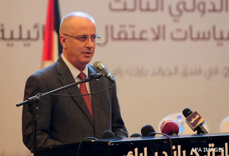 Palestinian Prime Minister, Rami Hamdallah, attends Third International Conference of prisoners, in the West Bank city of Ramallah, on March 15, 2017. Photo by Prime Minister Office