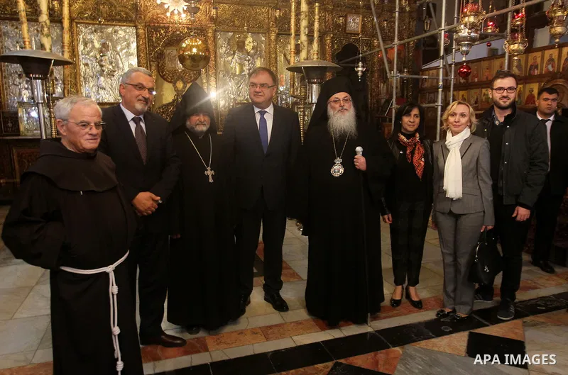 Chairman of the Tripartite Bosnian Presidency Mladen Ivanic visits the Church of the Nativity in the West Bank city of Bethlehem, March 15, 2017. Photo by Wisam Hashlamoun