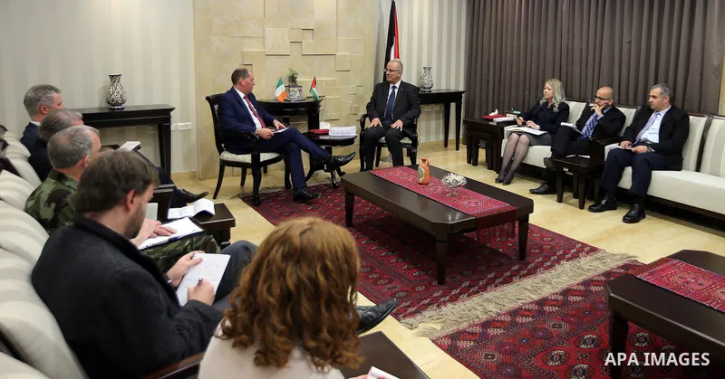 Palestinian Prime Minister Rami Hamdallah meets with Irish Minister of State at the Department of Defence, Paul Kehoe, in the West Bank city of Ramallah on March 20, 2017. Photo by Prime Minister Office