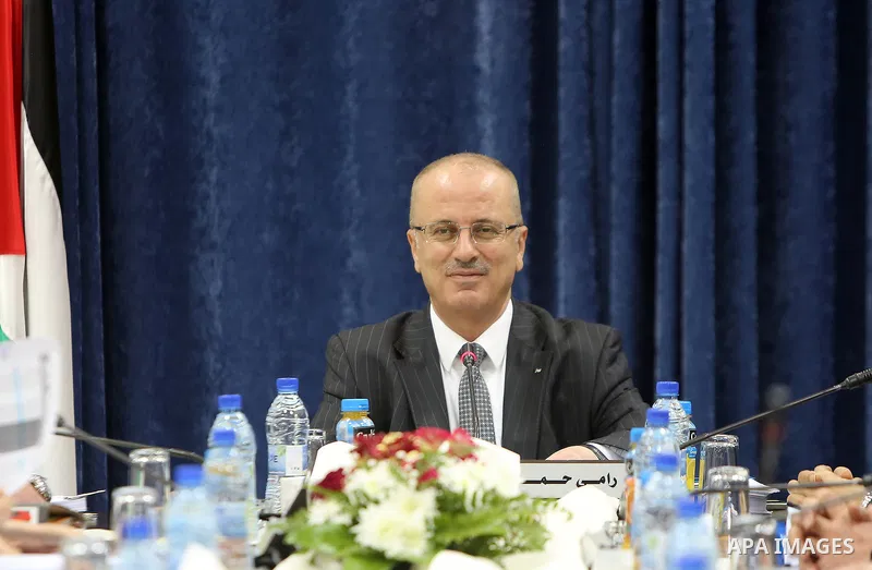 Palestinian Prime Minister Rami Hamdallah chairs a meeting of council of Ministers in the West Bank city of Jericho, on March 21, 2017. Photo by Prime Minister Office