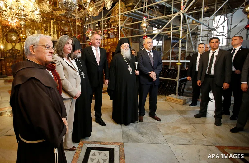 Slovakia's President Andrej Kiska visits the Church of the Nativity in the West Bank city of Bethlehem, March 28, 2017. Photo by Wisam Hashlamoun