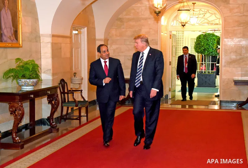 President Donald Trump welcomes Egyptian President Abdel Fattah el-Sisi before their meeting at the White House in Washington, United States on April 3, 2017. Photo by Egyptian President Office