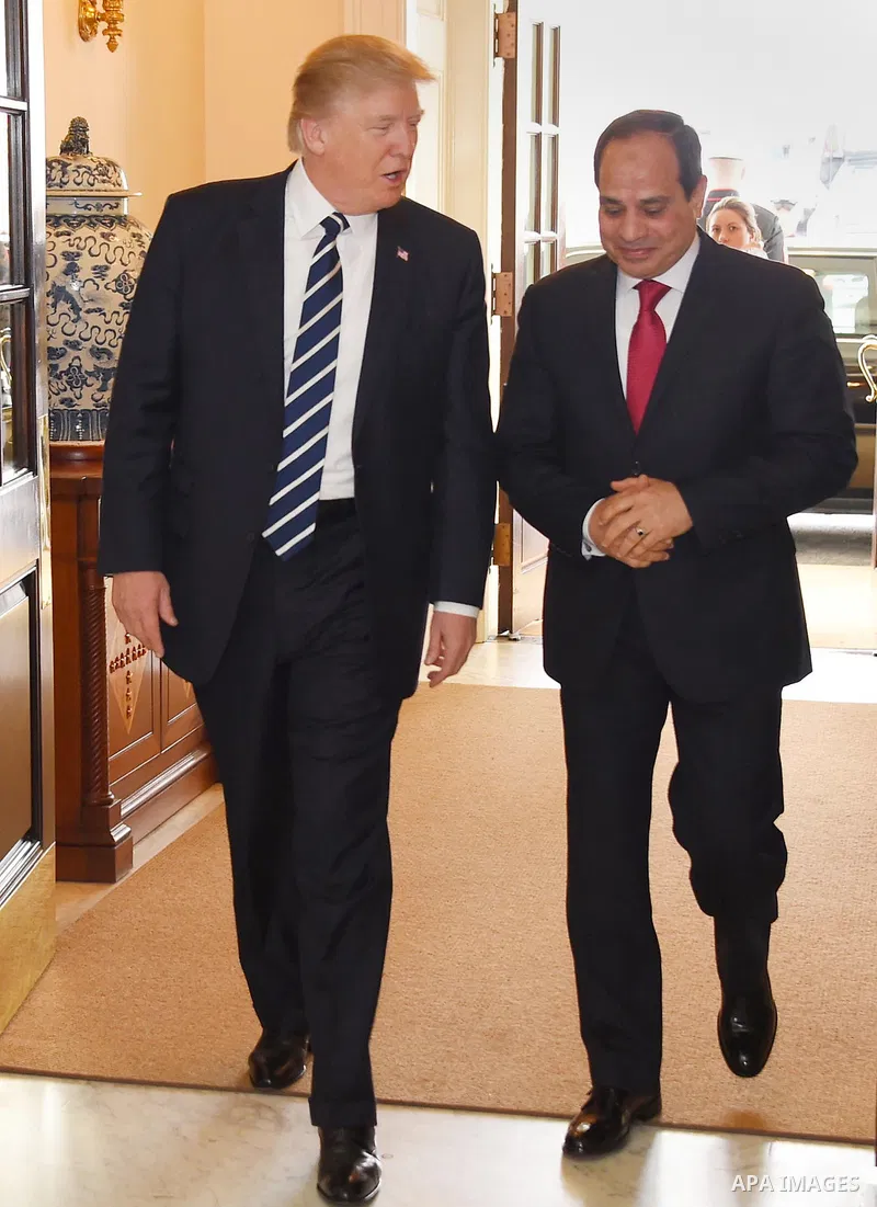 President Donald Trump welcomes Egyptian President Abdel Fattah el-Sisi before their meeting at the White House in Washington, United States on April 3, 2017. Photo by Egyptian President Office