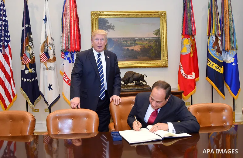 U.S. President Donald Trump meets Egyptian President Abdel Fattah el-Sisi (L) at the White House in Washington, United States on April 3, 2017. Photo by Egyptian President Office