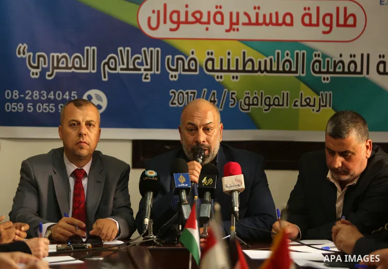 Member of Fatah movement, Ashraf Jomaa, speaks durina a meeting, in Gaza City April 5, 2017. Photo by Ashraf Amra