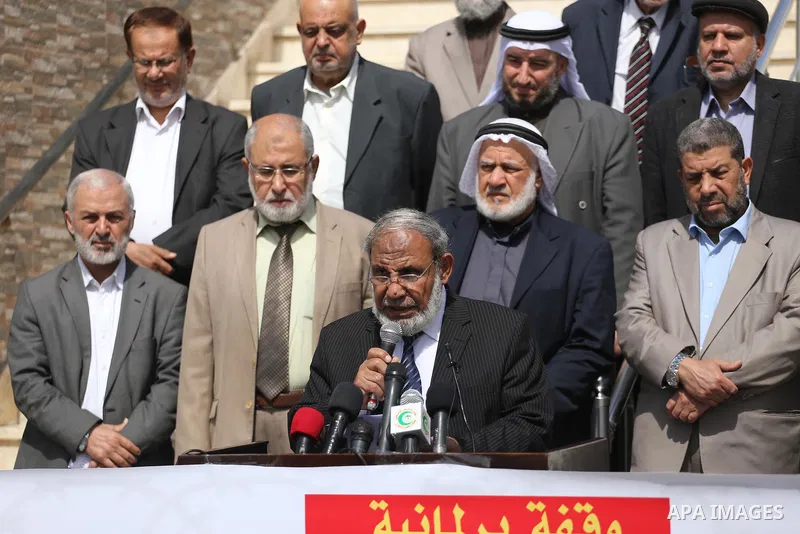 Senior Hamas leader Mahmoud al-Zahar, speaks during a protest in Gaza city, on April 9, 2017. Photo by Mohammed Asad