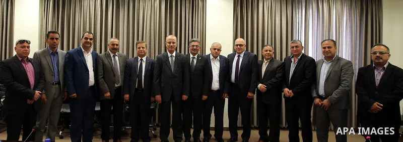 Palestinian Prime Minister Rami Hamdallah meets with a delegation from the Medical Association in the West Bank city of Ramallah on April 12, 2017. Photo by Prime Minister Office