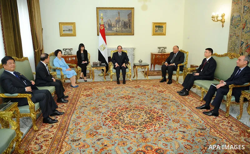 Egyptian President Abdel Fattah al-Sisi and Egyptian Foreign Minister Sameh Shoukry attend a meeting, in Cairo, Egypt, on April 13, 2017. Photo by Egyptian President Office