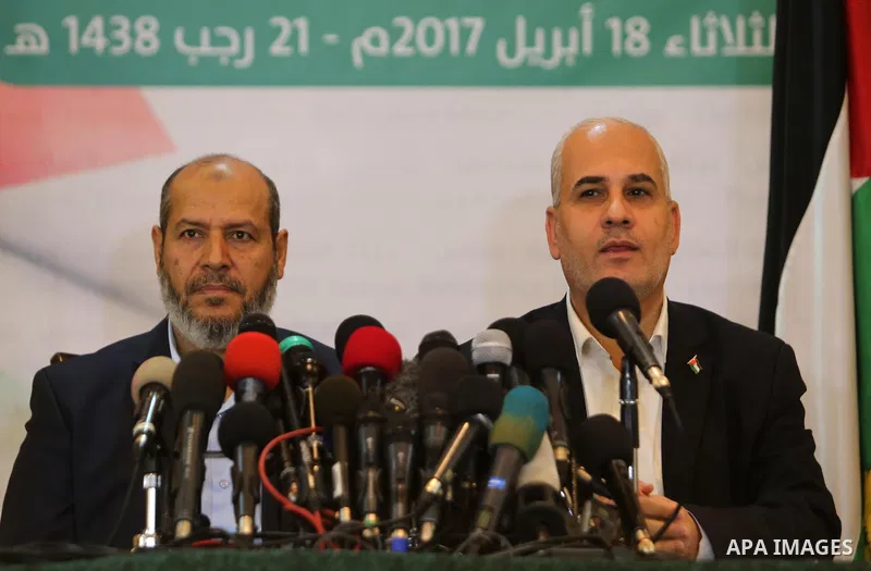Senior Hamas leader Khalil al-Hayah speaks during a press conference, in Gaza city, on April 18, 2017. Photo by Ashraf Amra