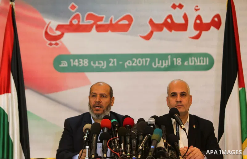 Senior Hamas leader Khalil al-Hayah speaks during a press conference, in Gaza city, on April 18, 2017. Photo by Ashraf Amra