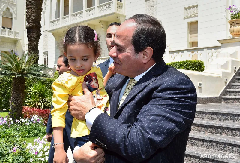 Egyptian President Abdel Fattah al-Sisi, meets with family of the martyr Ahmed Salah Eddin Malik, in Cairo, Egypt, on April 19, 2017. Photo by Egyptian President Office