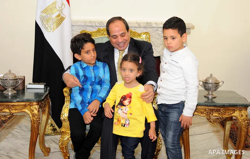 Egyptian President Abdel Fattah al-Sisi, meets with family of the martyr Ahmed Salah Eddin Malik, in Cairo, Egypt, on April 19, 2017. Photo by Egyptian President Office