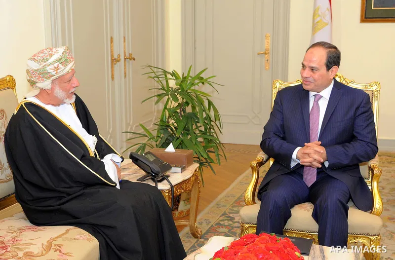 Egyptian President Abdel Fattah el-Sisi meets with Minister of Foreign Affairs of Oman Yousuf bin Alawi, in Cairo , Egypt, on April 22, 2017. Photo by Egyptian President Office