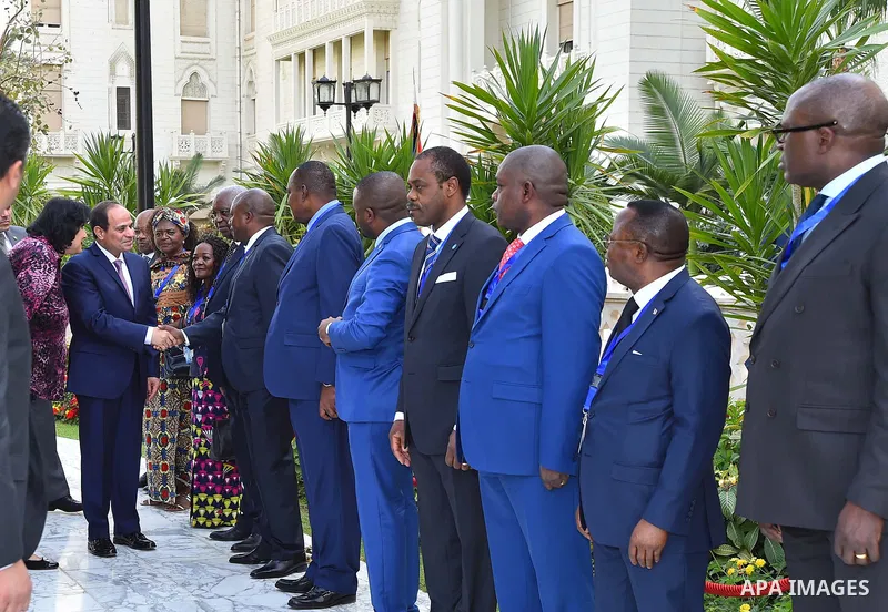Egyptian President Abdel Fattah el-Sisi, welcomes Congolese President Joseph Kabila upon his arrival, in Cairo, Egypt on April 22, 2017.. Photo by Egyptian President Office