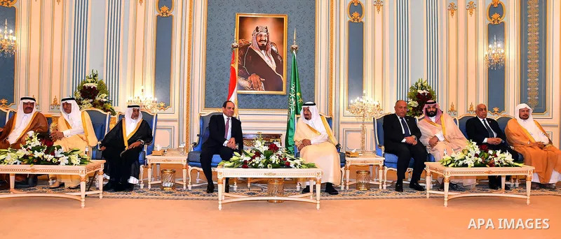 Saudi Arabia's King Salman bin Abdulaziz al-Saud meeting with Egyptian President Abdel Fattah al-Sisi in the capital Riyadh on 23 April 2017. Photo by Egyptian President Office