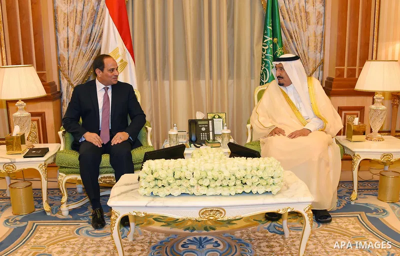 Saudi Arabia's King Salman bin Abdulaziz al-Saud meeting with Egyptian President Abdel Fattah al-Sisi in the capital Riyadh on 23 April 2017. Photo by Egyptian President Office