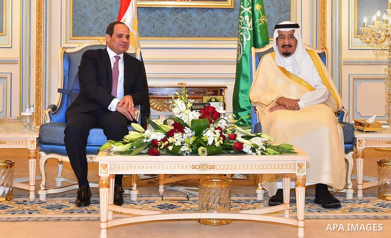 Saudi Arabia's King Salman bin Abdulaziz al-Saud meeting with Egyptian President Abdel Fattah al-Sisi in the capital Riyadh on 23 April 2017. Photo by Egyptian President Office