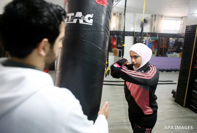 Dania El Masry, 20-years old a Palestinian woman from Khan younis student of Physical Therapy, plays CrossFit sport at Gym in the southern Gaza strip, on Feb. 07, 2017. CrossFit workouts incorporate elements from high-in...