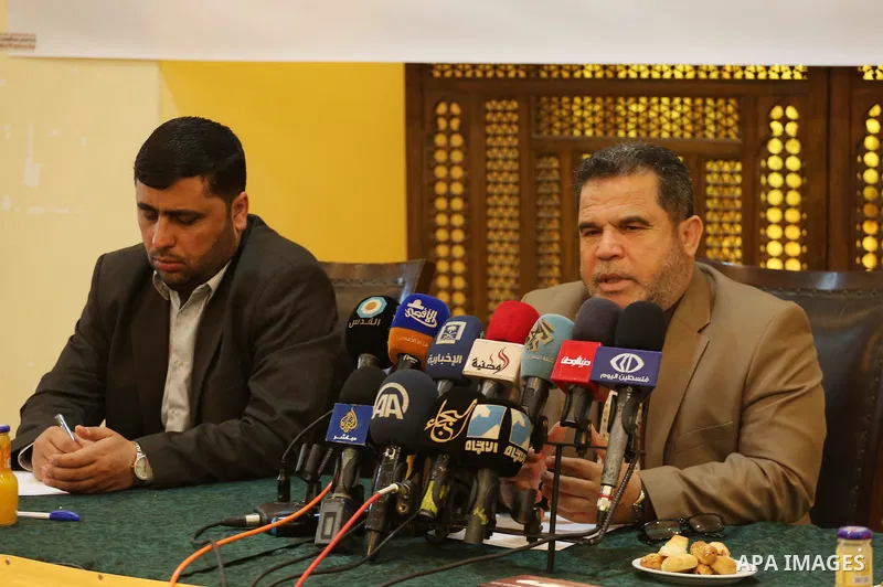 Senior Hamas leader Salah El-Bardawil, speaks during a press conference, in Gaza city on April 25, 2017. Photo by Mohammed Asad