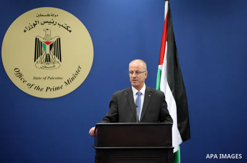 Palestinian Prime Minister Rami Hamdallah speaks during a joint news conference with German Foreign Minister Sigmar Gabriel (unseen), in the West Bank city of Ramallah April 25, 2017. Photo by Prime Minister Office