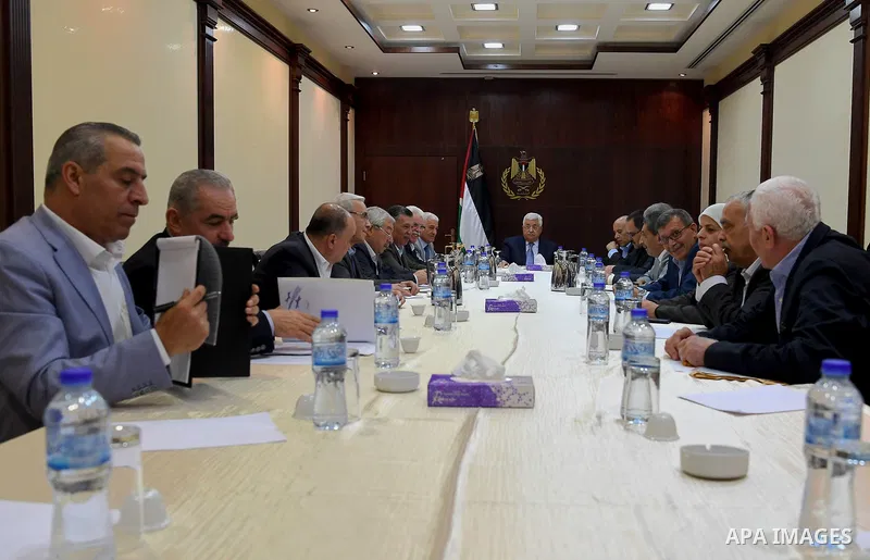 Palestinian President Mahmoud Abbas chairs a meeting of the Central Committee of the Fatah movement in the West Bank city of Ramallah on April 26, 2017. Photo by Osama Falah