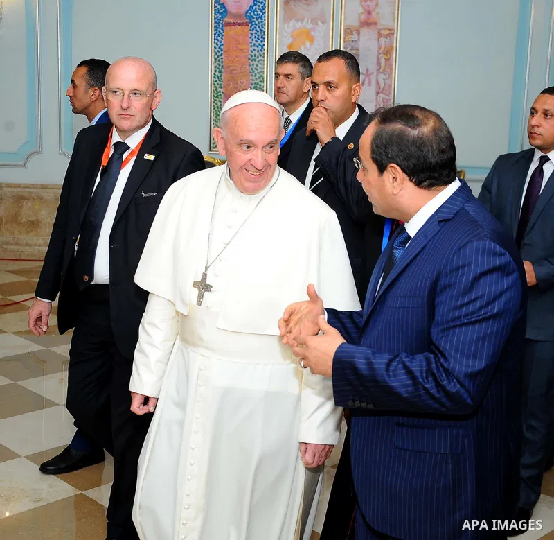 Egyptian President Abdel Fattah al-Sisi meets with Pope Francis in Cairo on April 28, 2017. Francis, who started a two-day visit, has said he hoped his trip would contribute to dialogue with Muslims and show support for...