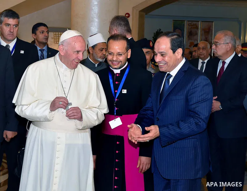 Egyptian President Abdel Fattah al-Sisi meets with Pope Francis in Cairo on April 28, 2017. Francis, who started a two-day visit, has said he hoped his trip would contribute to dialogue with Muslims and show support for...
