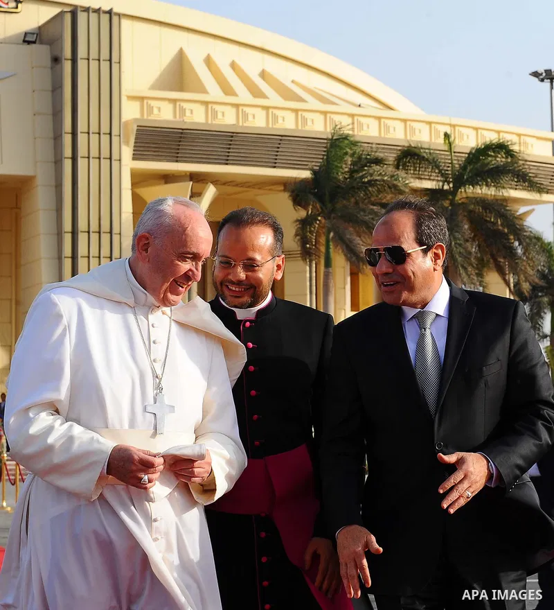 Egyptian President Abdel Fattah Sisi bids farewell to Pope Francis at Cairo International Airport in Cairo on April 29, 2017. Pope Francis led a jubilant mass for thousands of Egyptian Catholics during a visit to support...