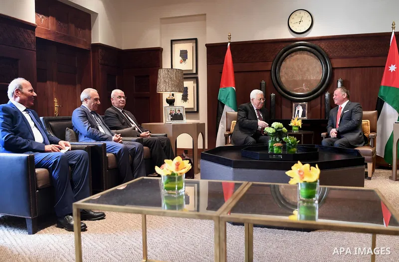 Palestinian President Mahmoud Abbas meets with Jordan's King Abdullah II in Amman, Jordan, on April 30, 2017. Photo by Osama Falah