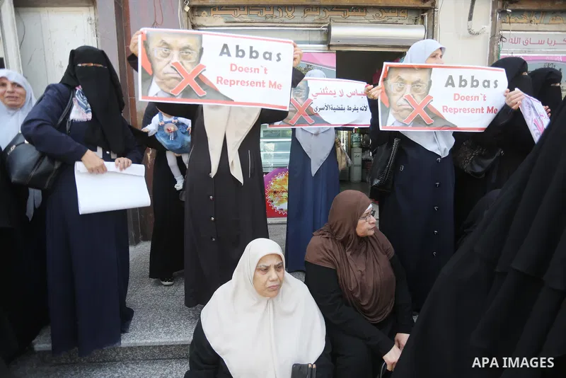 Palestinians take part in a protest against the blockade on Gaza, in the central Gaza Strip May 2, 2017. Photo by Mohammed Asad