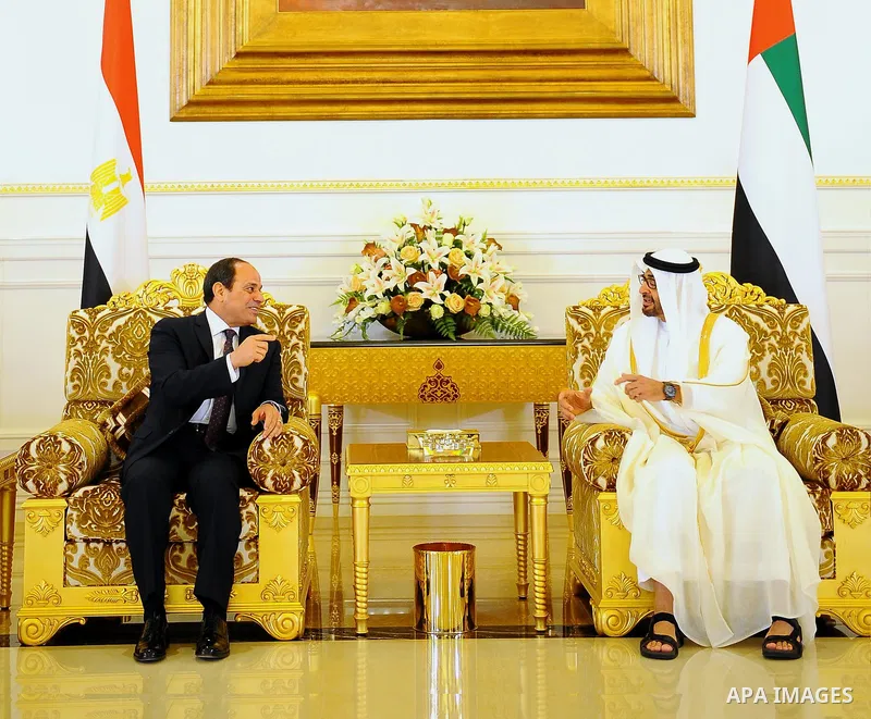 Egyptian President Abdel Fattah al-Sisi meets with Crown Prince of Abu Dhabi Sheikh Mohammed bin Zayed al-Nahyan at the Presidential Airport in Abu Dhabi, UAE, May 3, 2017. Photo by Egyptian President Office