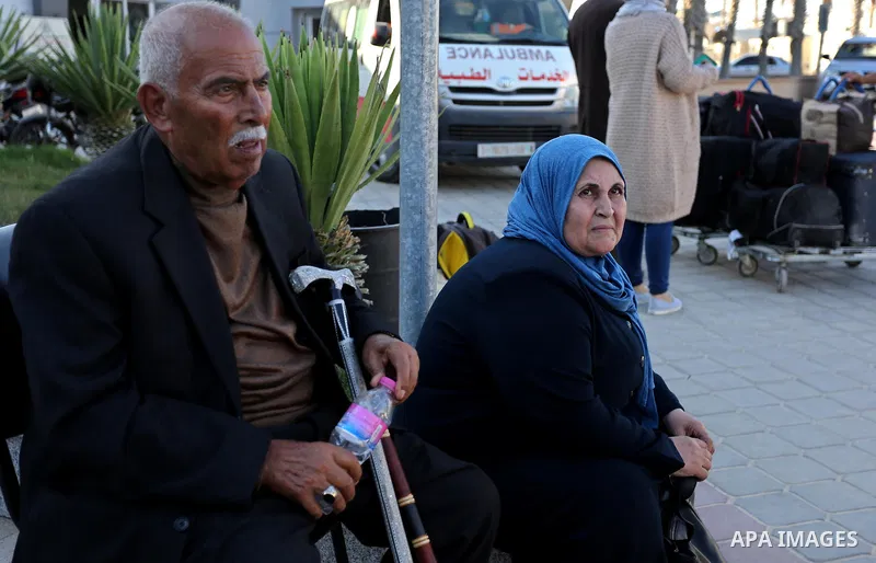 Palestinians arrival at Rafah crossing after it was opened by Egyptian authorities to allow stranded Palestinians to return to Gaza, in the southern Gaza Strip May 6, 2017. Photo by Ashraf Amra