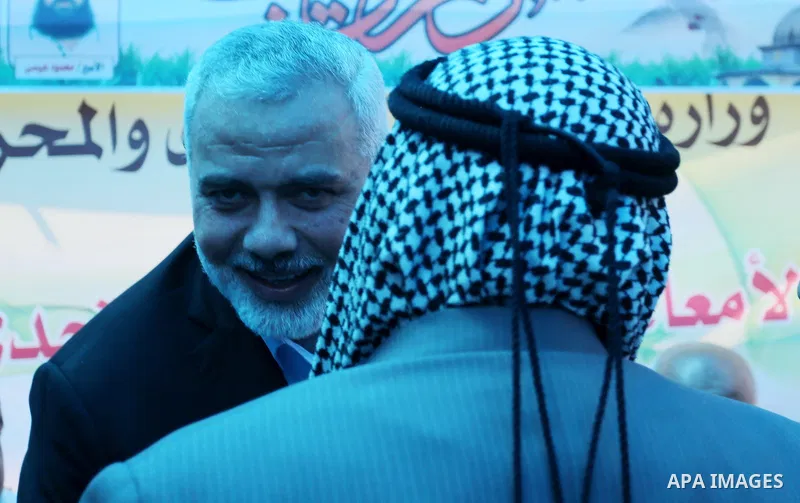 Newly elected Hamas chief, Ismail Haniya,visits protesters taking part in a sit-in in support of Palestinian hunger-striking prisoners held in Israeli jails, on May 8, 2017, in Gaza City. Photo by Ashraf Amra