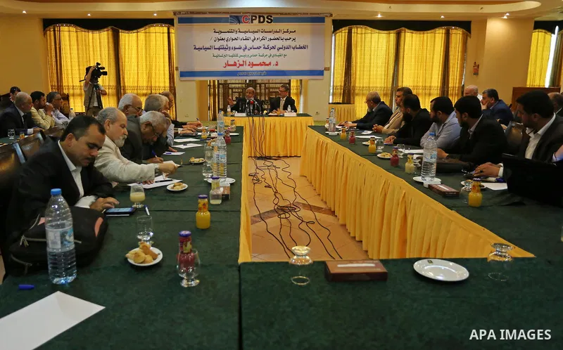 Senior Hamas leader Mahmoud al-Zahar, speaks during a meeting, in Gaza city, on May 10, 2017. Photo by Ashraf Amra