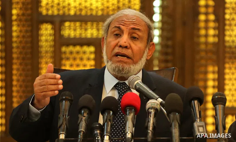 Senior Hamas leader Mahmoud al-Zahar, speaks during a meeting, in Gaza city, on May 10, 2017. Photo by Ashraf Amra