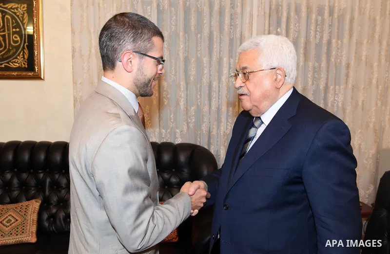 Palestinian President Mahmoud Abbas, meets with French ambassador, in Amman, Jordan, on May 10, 2017. Photo by Thaer Ganaim
