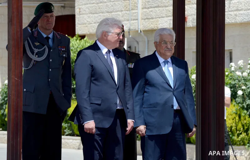 Palestinian President Mahmoud Abbas and German counterpart Frank-Walter Steinmeier give a joint press conference in the West Bank city of Ramallah on May 9, 2017. Photo by Osama Falah