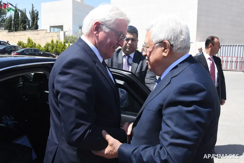 Palestinian President Mahmoud Abbas and German counterpart Frank-Walter Steinmeier give a joint press conference in the West Bank city of Ramallah on May 9, 2017. Photo by Osama Falah