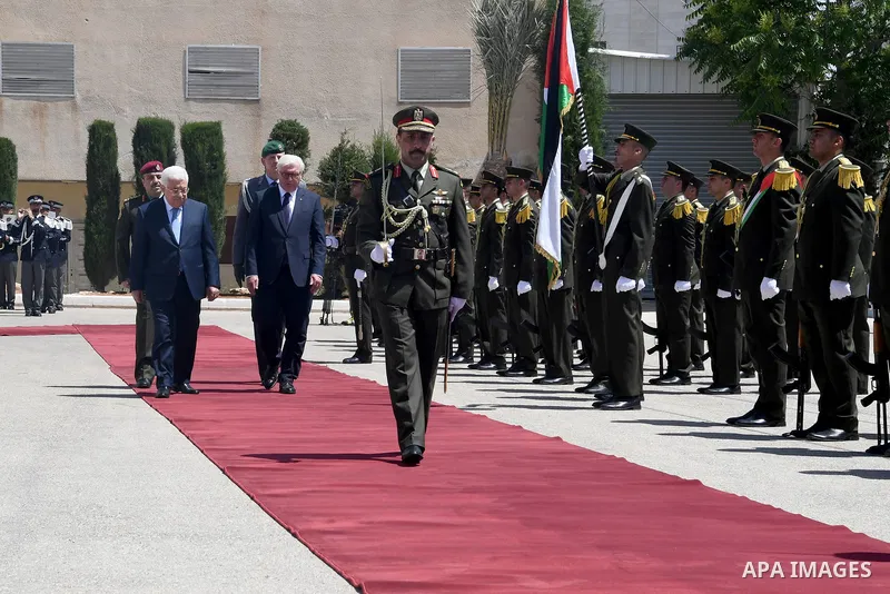Palestinian President Mahmoud Abbas and German counterpart Frank-Walter Steinmeier give a joint press conference in the West Bank city of Ramallah on May 9, 2017. Photo by Osama Falah