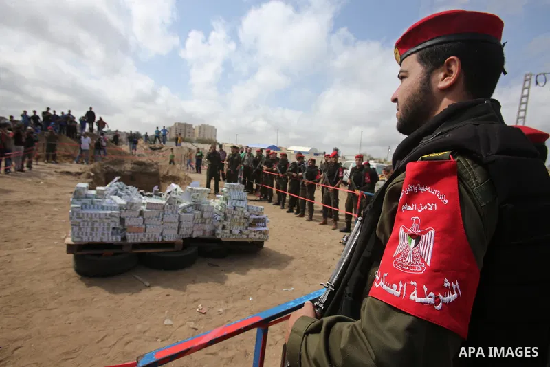 Members of Palestinian anti-drug police burn drugs that were seized by forces, in Gaza City May 11, 2017. Photo by Ashraf Amra