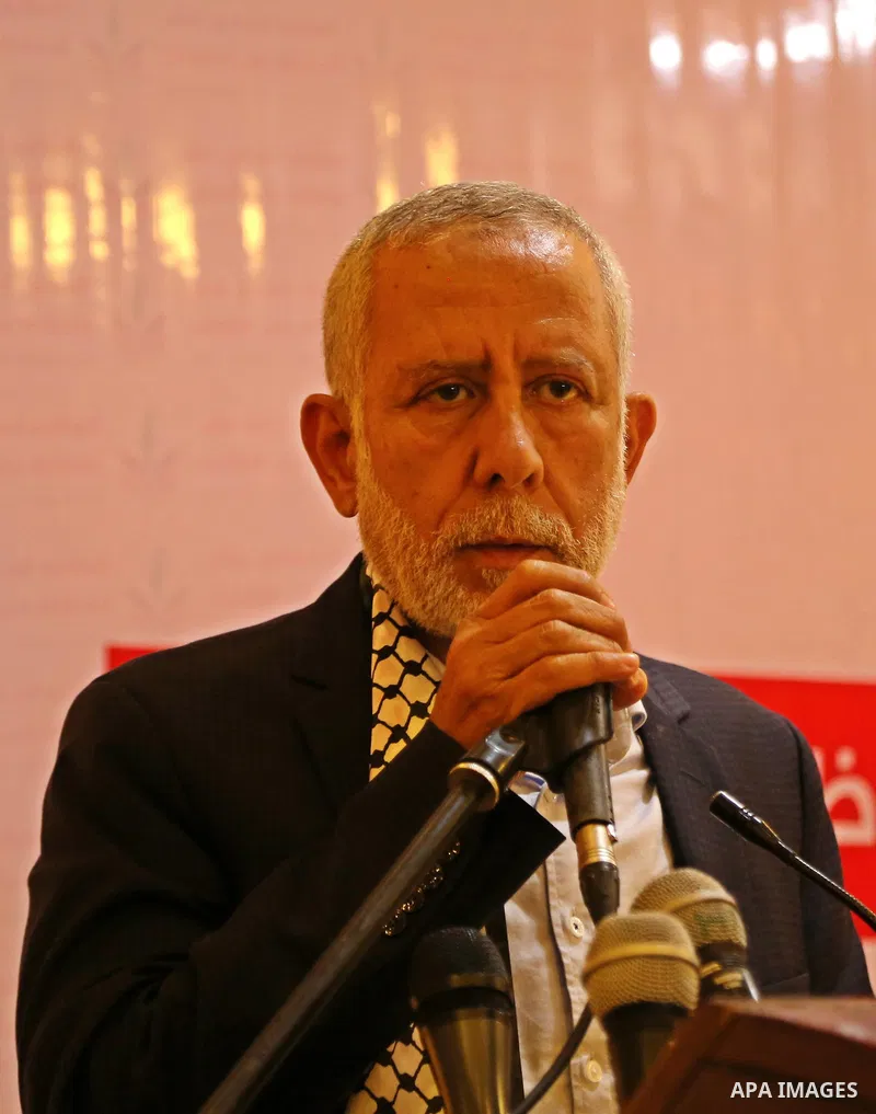 Palestinian leader of the Islamic Jihad Movement, Mohammed El-Hendi, speaks during a meeting, in Gaza city, on May 14, 2017. Photo by Ashraf Amra