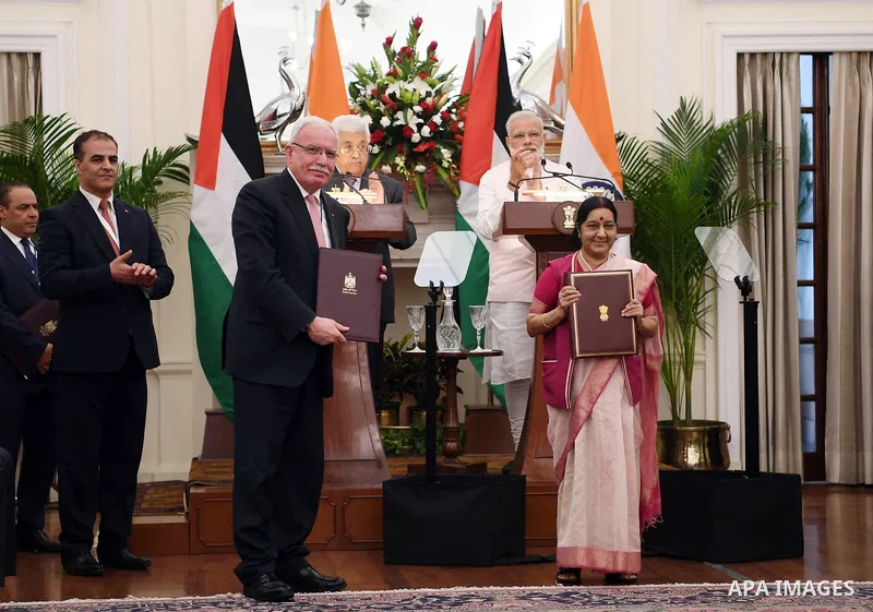 Palestinian President Mahmoud Abbas and Indian Prime Minister Narendra Modi take part in a press conference in New Delhi on May 16, 2107. Palestinian President Mahmoud Abbas is on a four-day state visit to India until Ma...