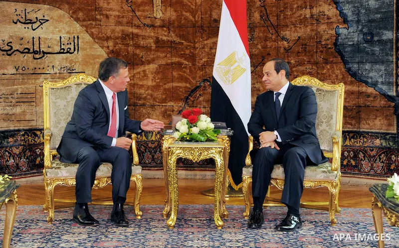 Egyptian President Abdel Fattah al-Sisi meets with Jordan's King Abdullah II in the Egyptian capital Cairo, on May 17, 2017. Photo by Egyptian President Office